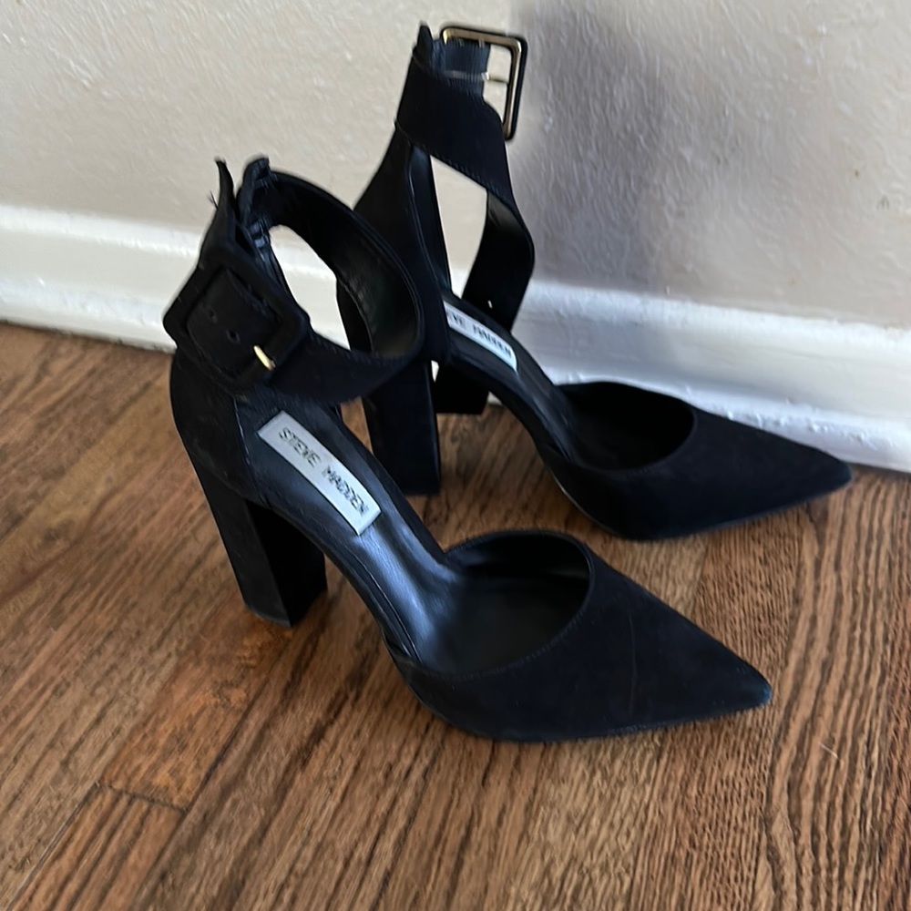 Steve Madden black stilettos ankle strap heels chunky heel suede size 6